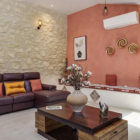 Le Bijou Piscine, Massage Et Spa 펜션 *