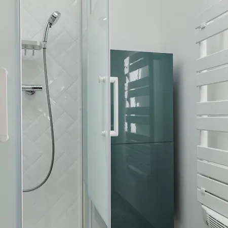 Le Bijou Piscine, Massage Et Spa 펜션 Gauriaguet